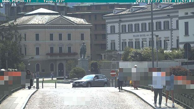 Piazza Garibaldi e la sede della BPS