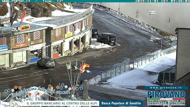 Dal Pirovano, uno sguardo verso il passo